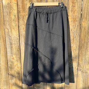 Chic Asymmetrical Black Skirt